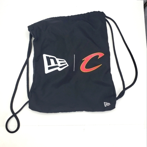 New Era Cleveland Cavaliers Logo Gym-sack Pullstring Bag Black - Picture 3 of 8